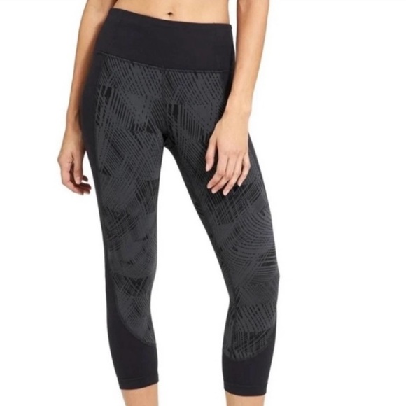 Athleta Salutation Palm Print Cropped Leggings M EXCELLENT CONDITION black - Picture 1 of 5